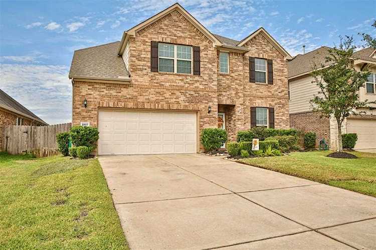 9907 Western Sky Dr Brookshire, TX 77423