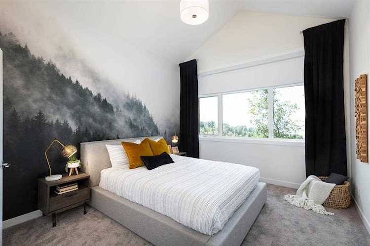 192 Crestridge Common SW Calgary, AB T3B 6J5