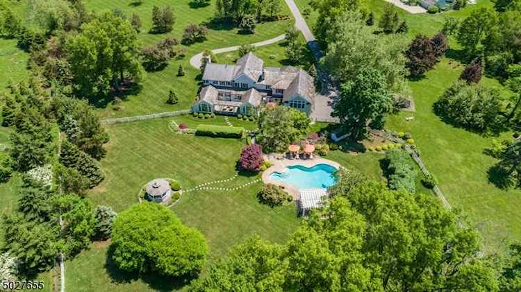 33 Baileys Mill Rd Harding Twp., NJ 07920