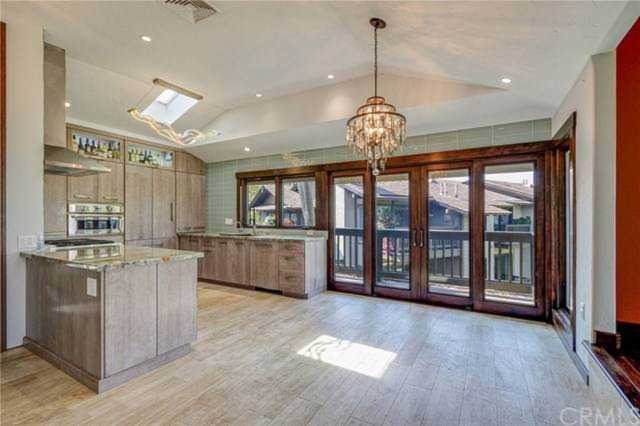 10 Nuevo Irvine, CA 92612 | MLS TR20236681 Photo 1