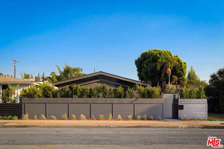 908 Rose Avenue Venice, CA 90291