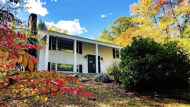 6 Brookview Terrace Bedford, NH 03110