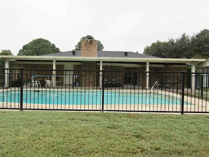1506 OVERLOOK Drive Grapevine, TX 76051