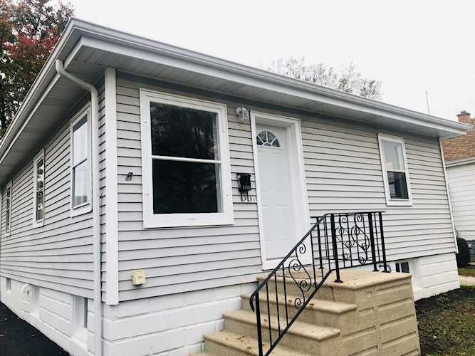 1715 Cora St Crest Hill, IL 60435