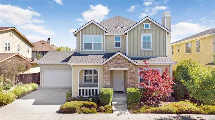 1814 Nicola Drive Petaluma, CA 94954 | MLS 22023487 Photo 1