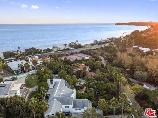 6440 Via Escondido Drive Malibu, CA 90265