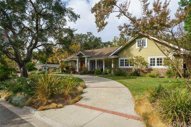 2127 Lyans Drive La Canada Flintridge, CA 91011