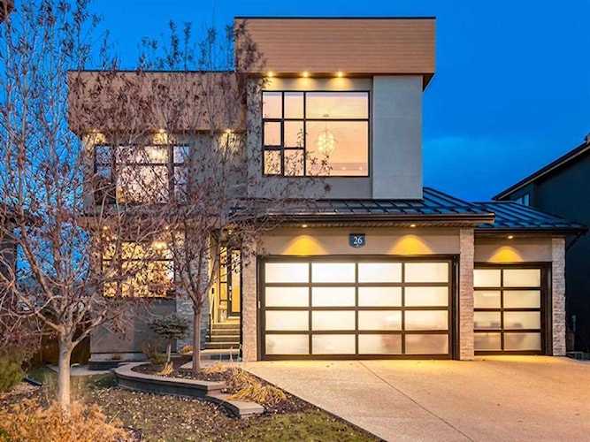 26 West Point Mews SW Calgary, AB T3H 0X4
