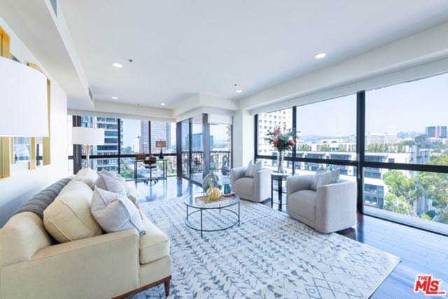 10750 Wilshire Boulevard #702 Los Angeles, CA 90024