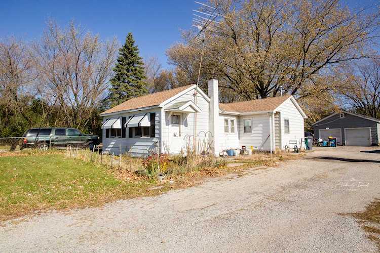 39089 Greenbay Rd Beach Park, IL 60087
