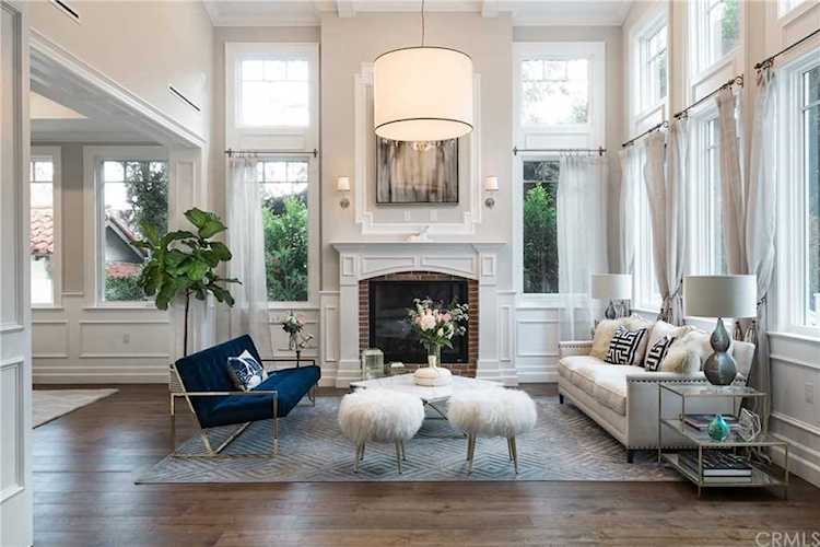 1836 Laurel Canyon Boulevard Los Angeles, CA 90046