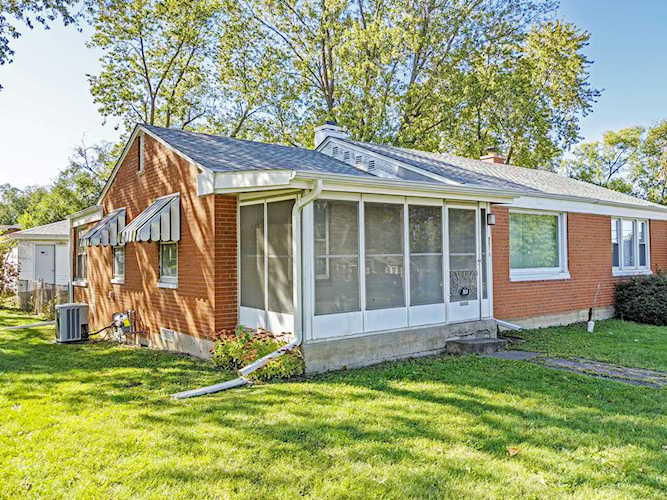 801 Elrose Ct Crest Hill, IL 60403