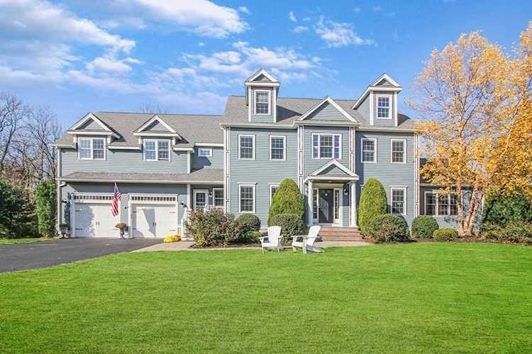 171 Sohier St Cohasset, MA 02025