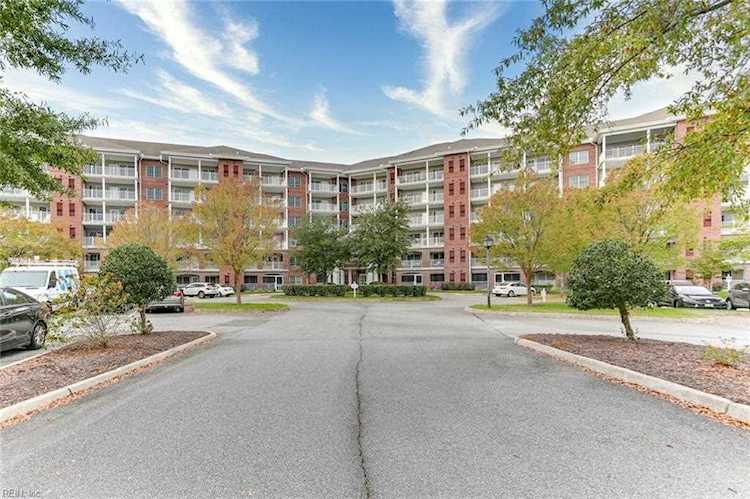 900 Fleet Dr #393 Virginia Beach, VA 23454