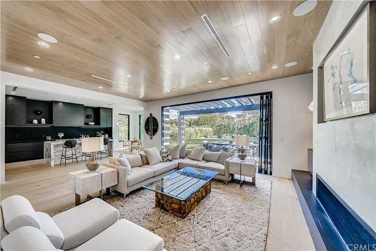 1332 Glenavon Avenue Venice, CA 90291