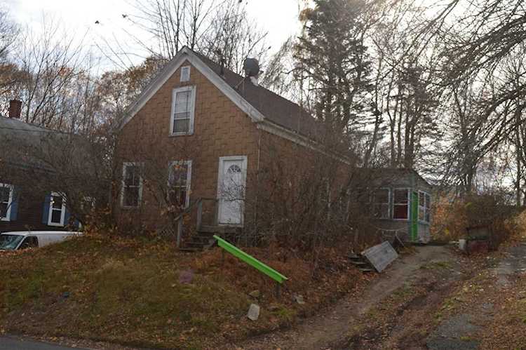 71 Lehner St Wolfeboro, NH 03894