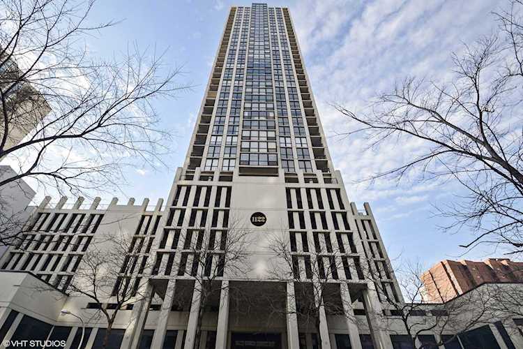 1122 N Clark St #2007 Chicago, IL 60610 | MLS 10924982 Photo 1