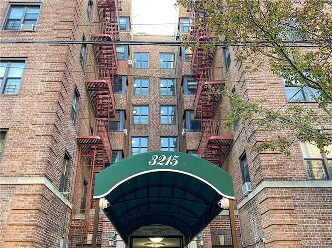 3215 Netherland Avenue #5G Bronx, NY 10463
