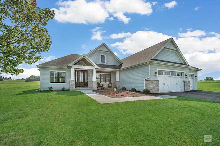 7789 Fairway Dr Yorkville, IL 60560