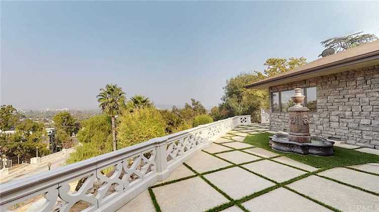 3041 Waverly Drive Los Angeles, CA 90039