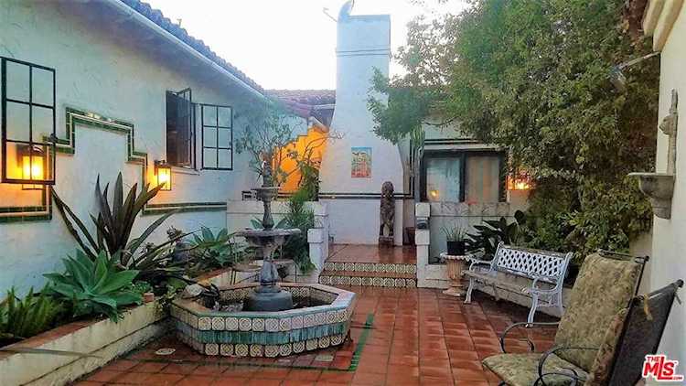 2297 Panorama Terrace Los Angeles, CA 90039