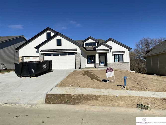 21814 H St Elkhorn, NE 68022