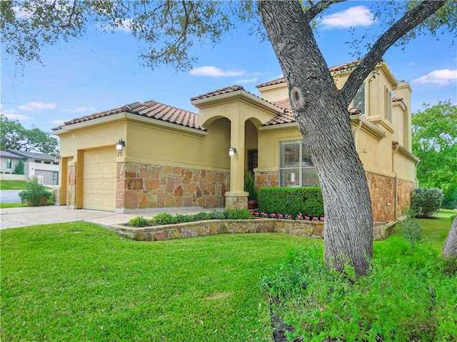 17 Chandon LN Lakeway, TX 78734