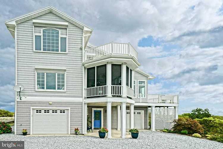 2010 Bay Shore Dr Milton, DE 19968
