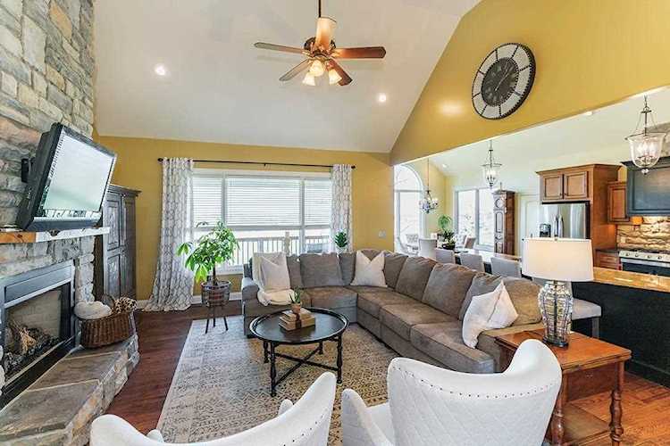 1674 Bethlehem Road Paris, KY 40361