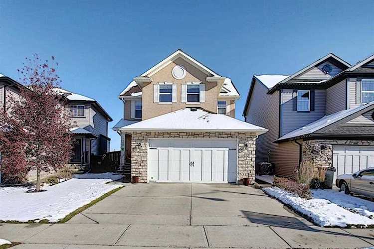 1506 Monteith Dr SE High River, AB T1V 0B6