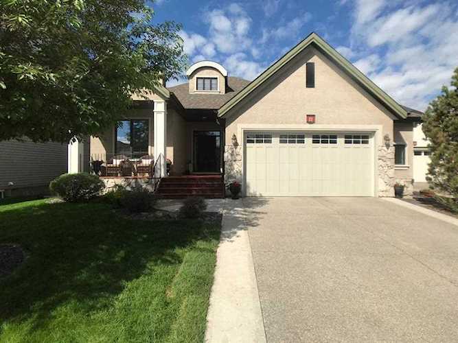 11 Elgin Estates Hill SE Calgary, AB T2Z 4P9
