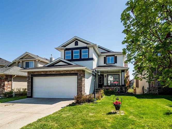 195 Lavender Way Chestermere, AB T1X 0B2