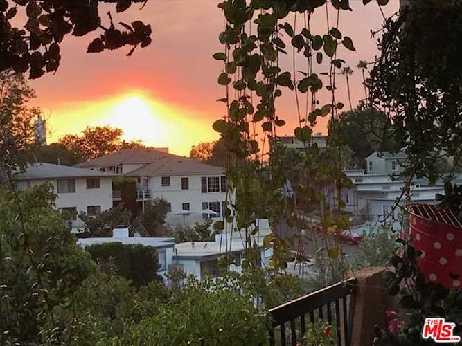 10671 Holman Avenue #305 Los Angeles, CA 90024
