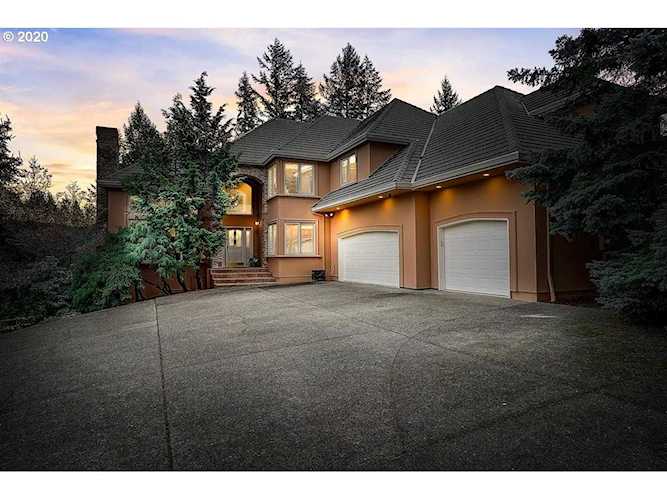 1010 SW Schaeffer Rd West Linn, OR 97068