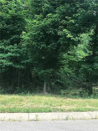 2101 N Wolf Cove Martinsville, IN 46151