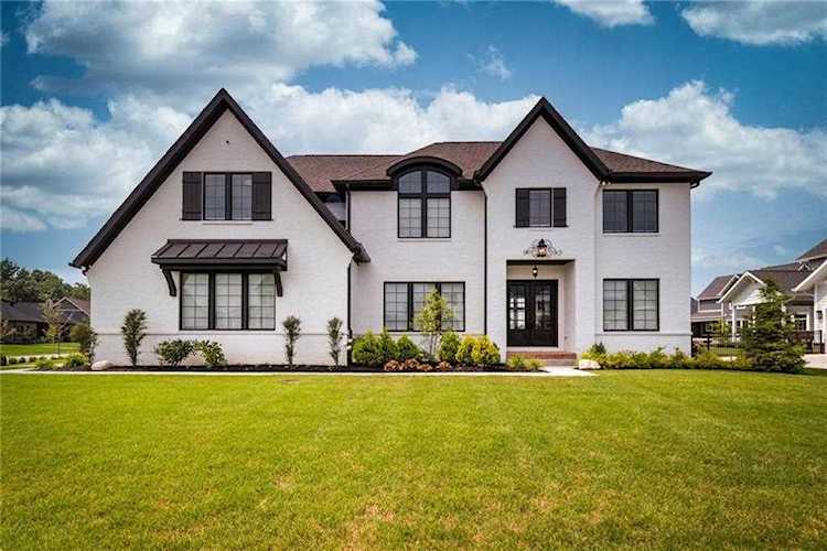 1248 Skytag Dr Carmel, IN 46032