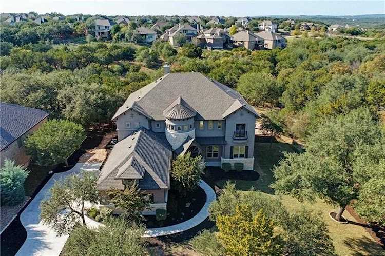 5200 Diamante DR Spicewood, TX 78669