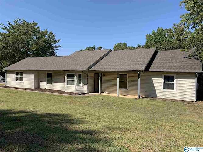 1305 Chimney Springs Drive Huntsville, AL 35803
