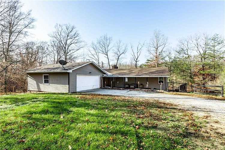 3470 Pitkin Ln Martinsville, IN 46151