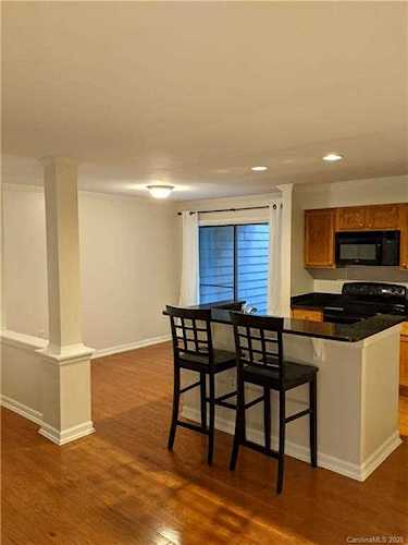 415 W 8th St Charlotte, NC 28202