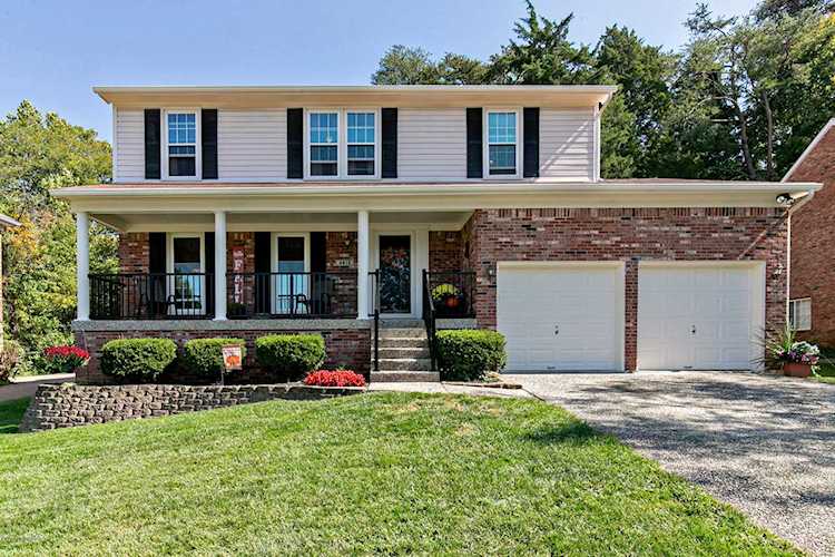 4015 Saratoga Woods Dr Louisville, KY 40299