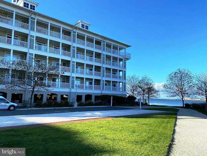 Sunset Island 39 Fountain Dr W Ocean City MD condo for sale | BEACH LIFE Photo 1