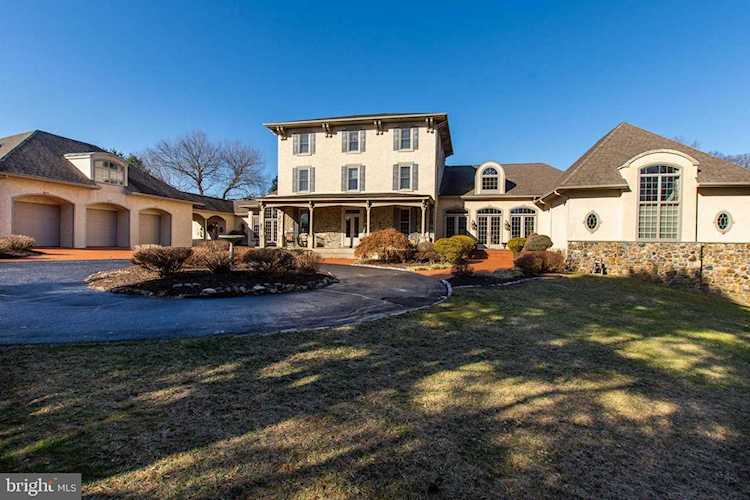 105 Centrenest Ln Wilmington, DE 19807