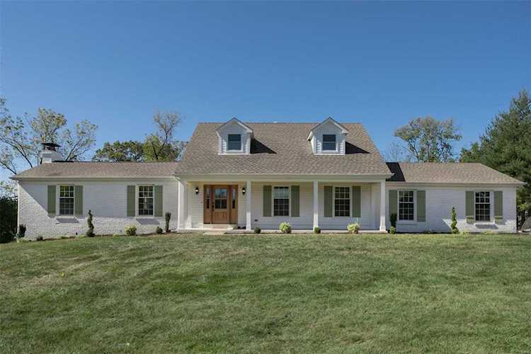 837 Amersham Dr St Louis, MO 63141