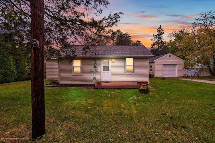 6469 Ocha Dr East Lansing, MI 48823