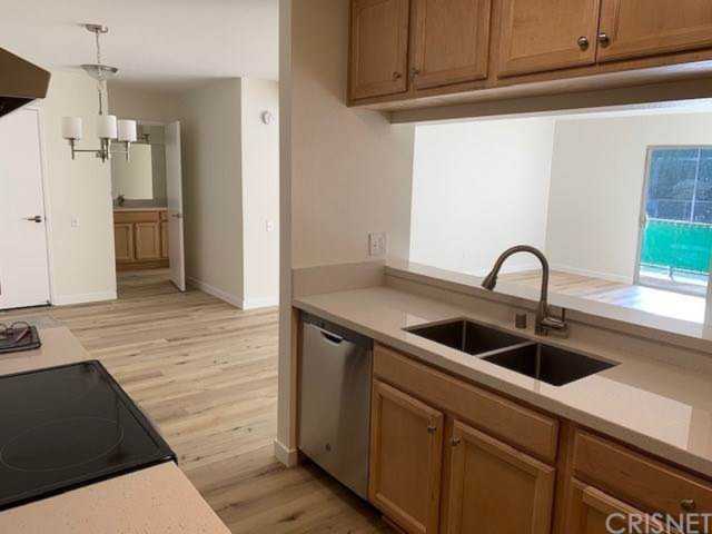5460 White Oak Avenue #E220 Encino, CA 91316