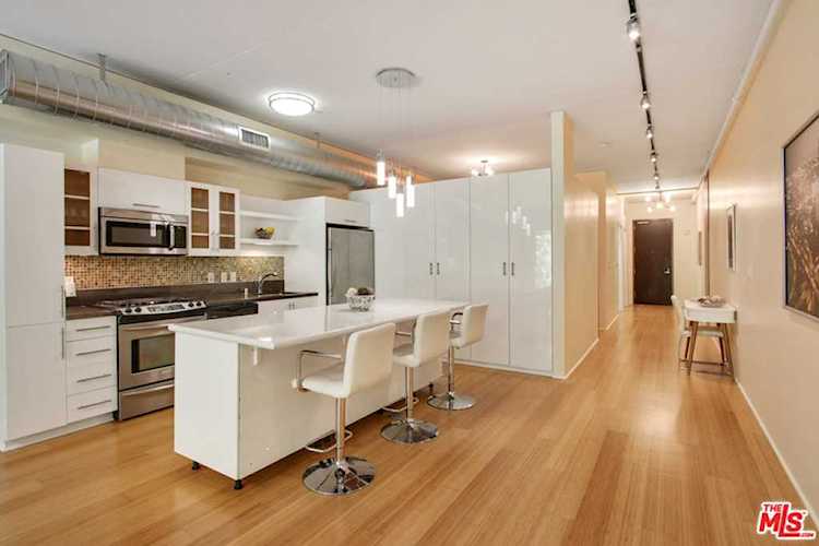 1111 S Grand Avenue #503 Los Angeles, CA 90015