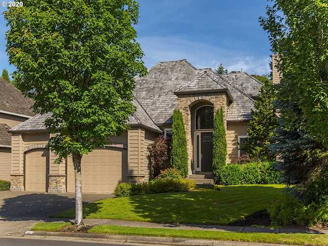 4118 Imperial Dr West Linn, OR 97068