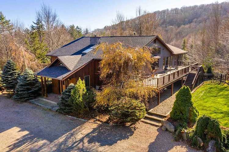 110 Innisfree Ln Stowe, VT 05672