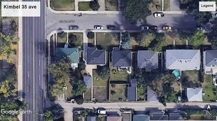 453 35 Ave NW Calgary, AB T2K 0C2